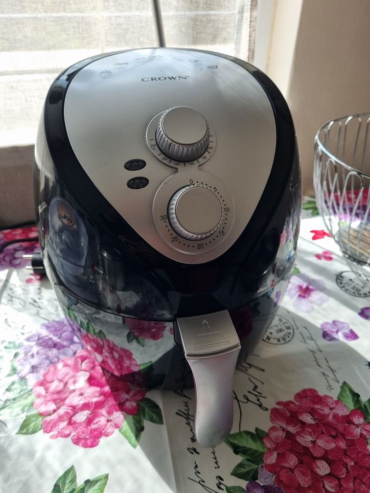 Air fryer на Crown в добро състояние
