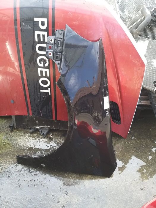 Aripa Stanga pentru Volkswagen Golf 5 an 2003-2009