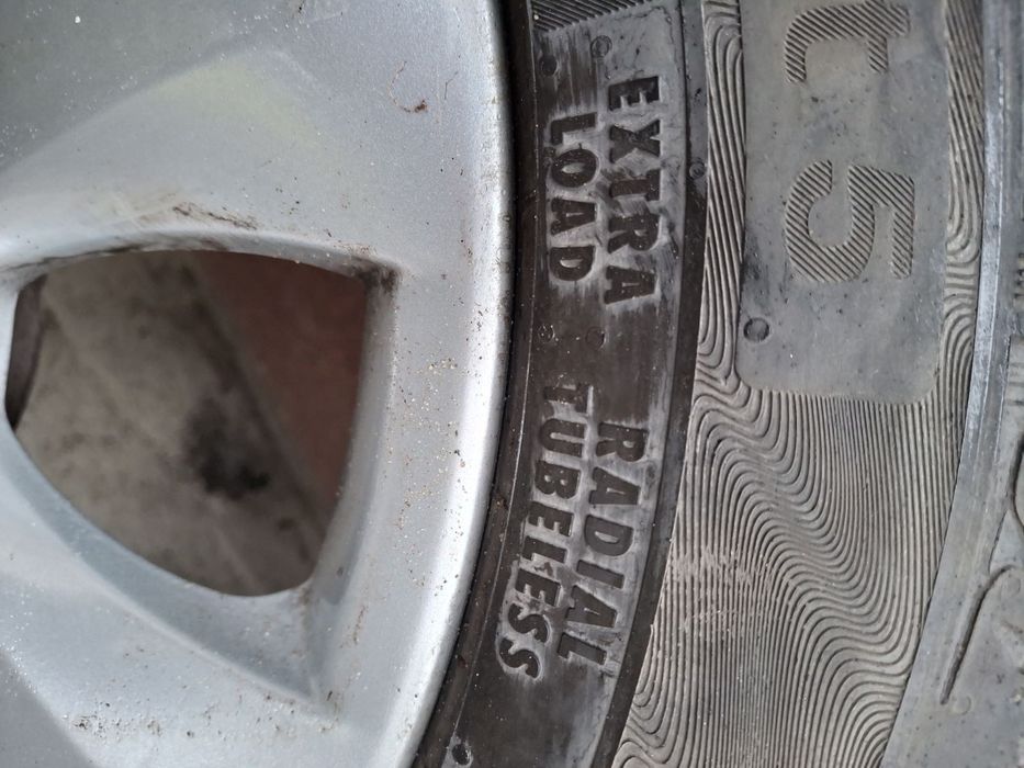 Продавам джанти 17 с гуми 5х120 опел