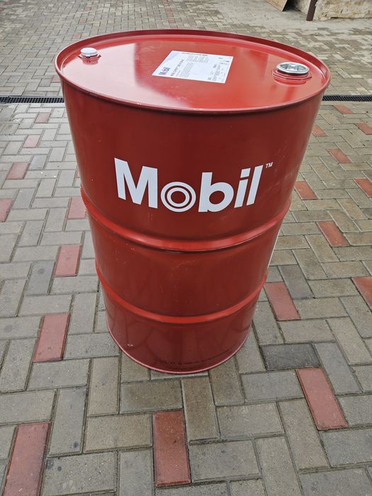 Butoi/ Butoaie de tabla de 208 Litri