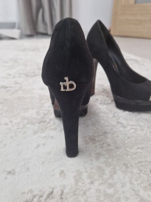 Vand pantofi cu toc Rocco Barocco