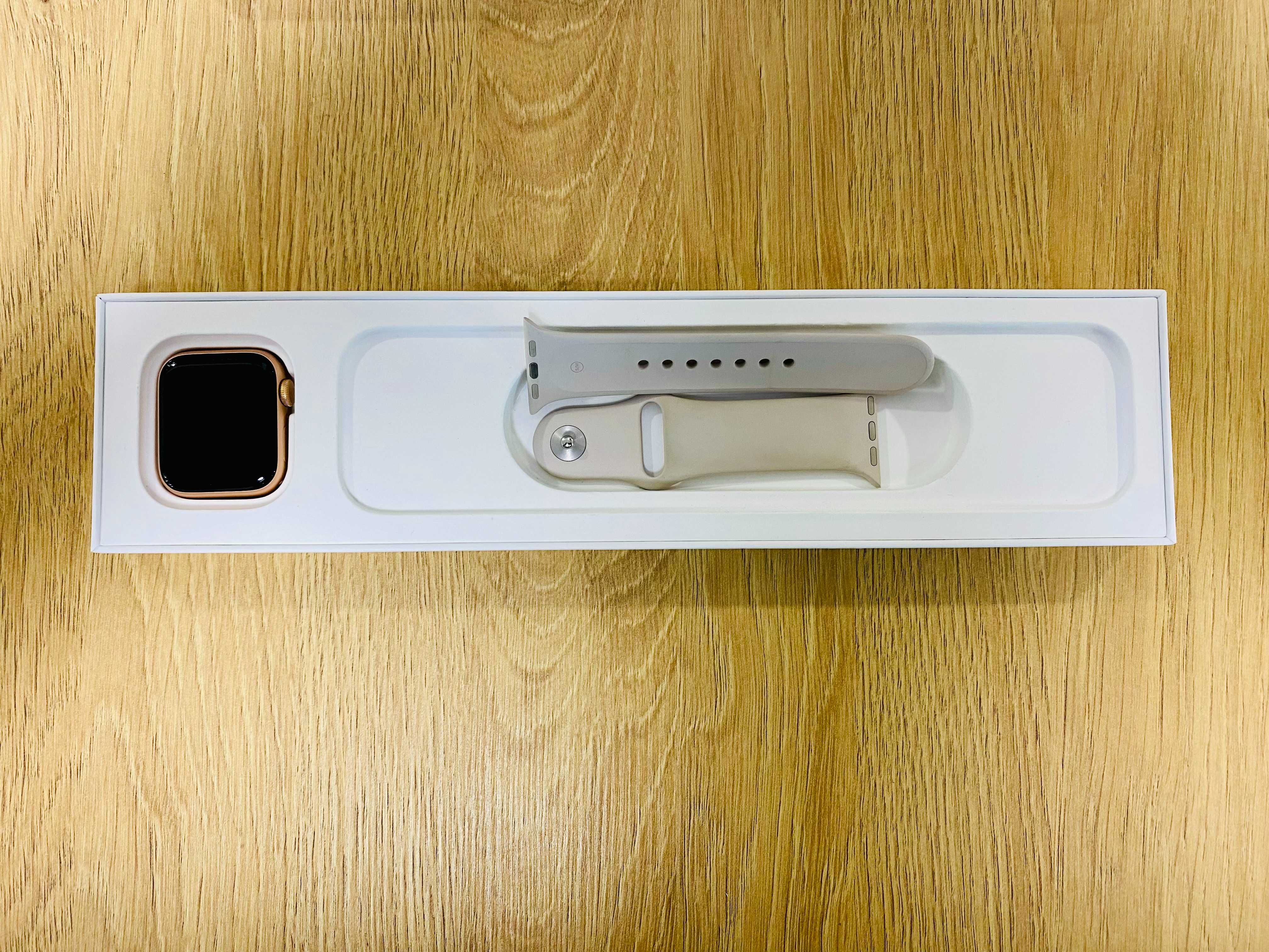 Apple Watch SE, 40 mm, Gold Alu, Starlight Sp Band S/M, GPS, 98%