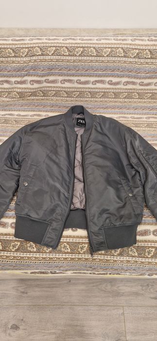 Куртка бомбер Zara