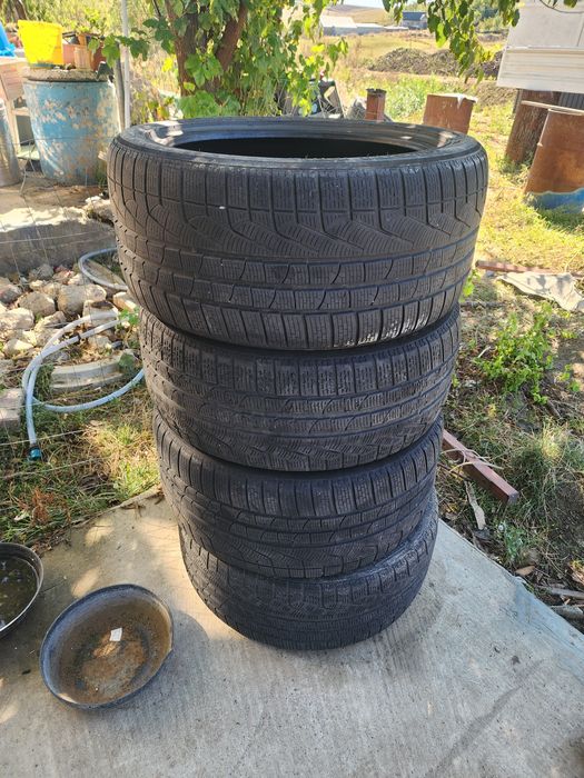 Cauciucuri  Pirelli M+S 275 40 r19 si 245 45 r19