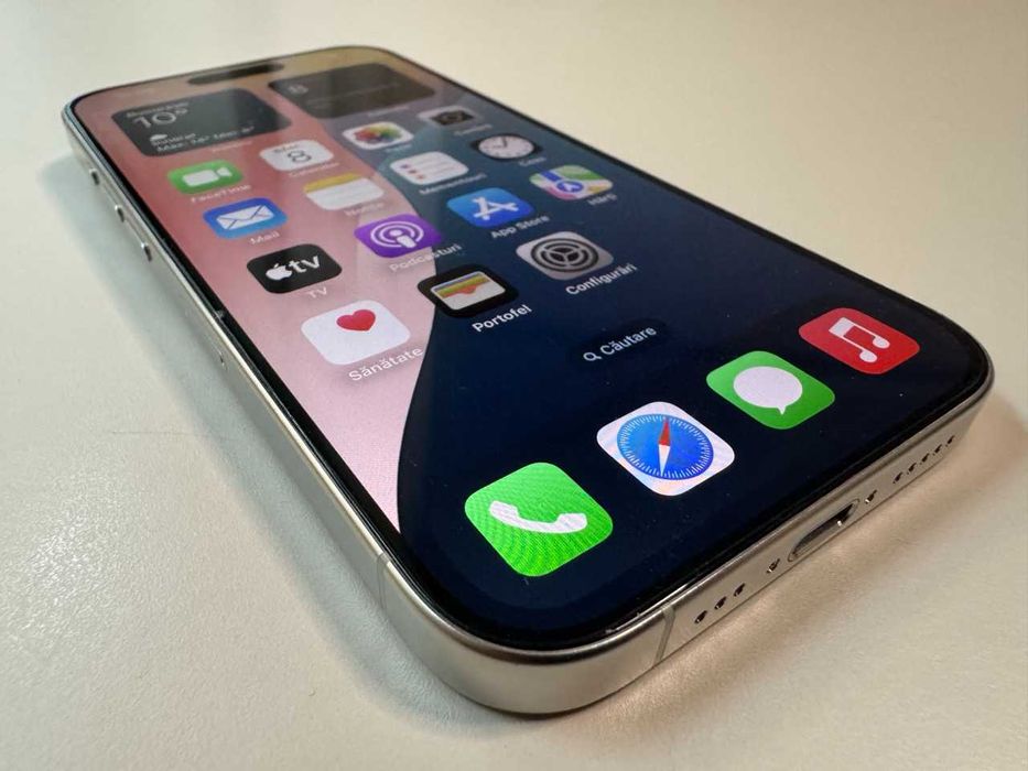  Apple / iPhone 15 Pro / 256 Gb / White / 90% Acumulator