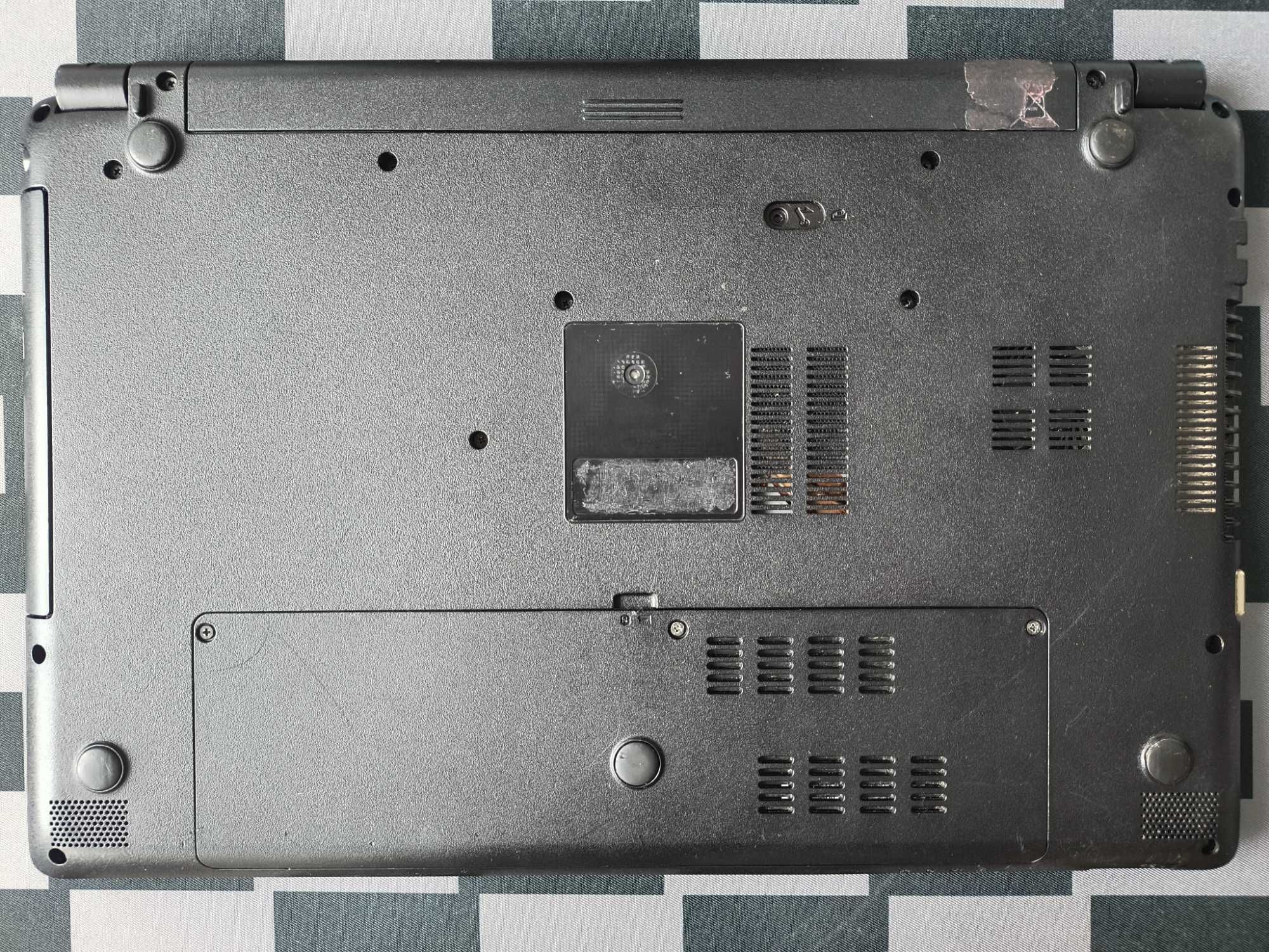 Лаптоп Acer Aspire E1-522