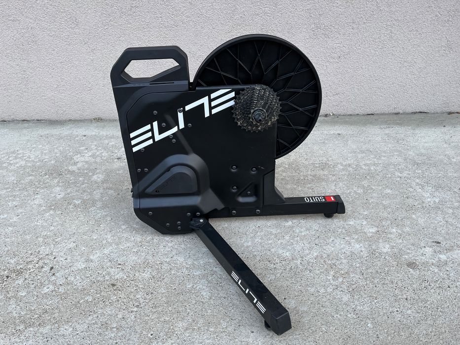 Интерактивен велотренажор с директно задвижване Elite Suito T