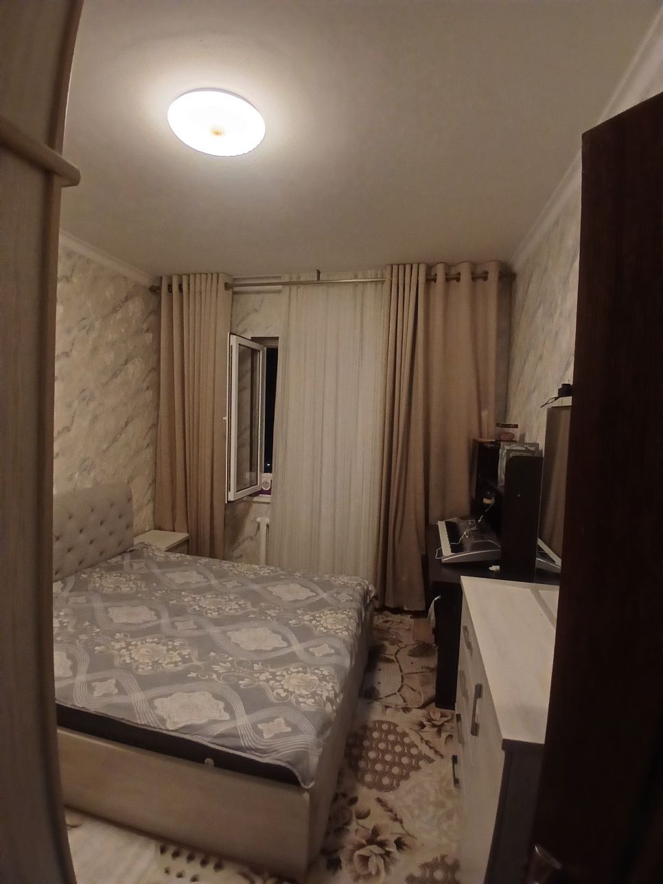 Srochna sotiladi sergili 4 da kvartira 3 xonali