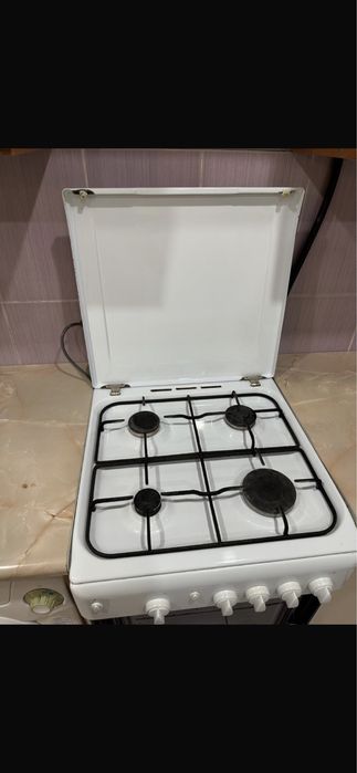 Продам газовую плиту