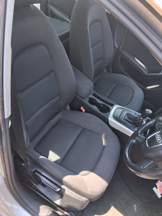 Dezmembrez audi a4 b8 2.0 tdi  CAGB  cutie manuala interior textil