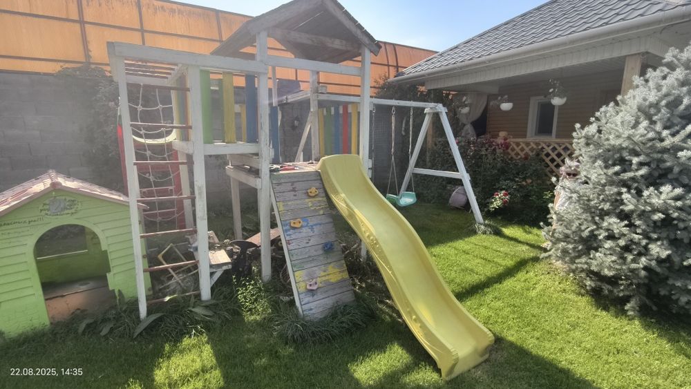 Детская площадка