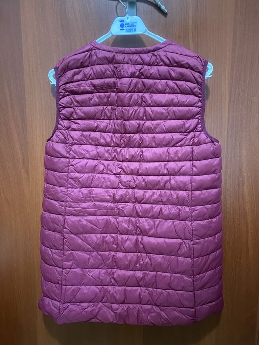 Безрукавка жилетка в отличном состоянии