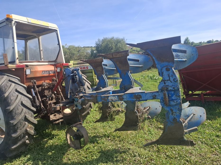 Vând plug reversibil 3 brazde