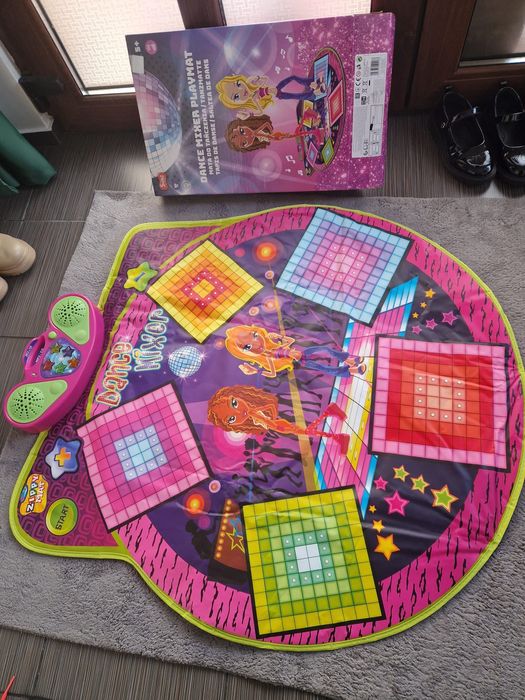 Covoraș interactiv / dans/muzică noi!