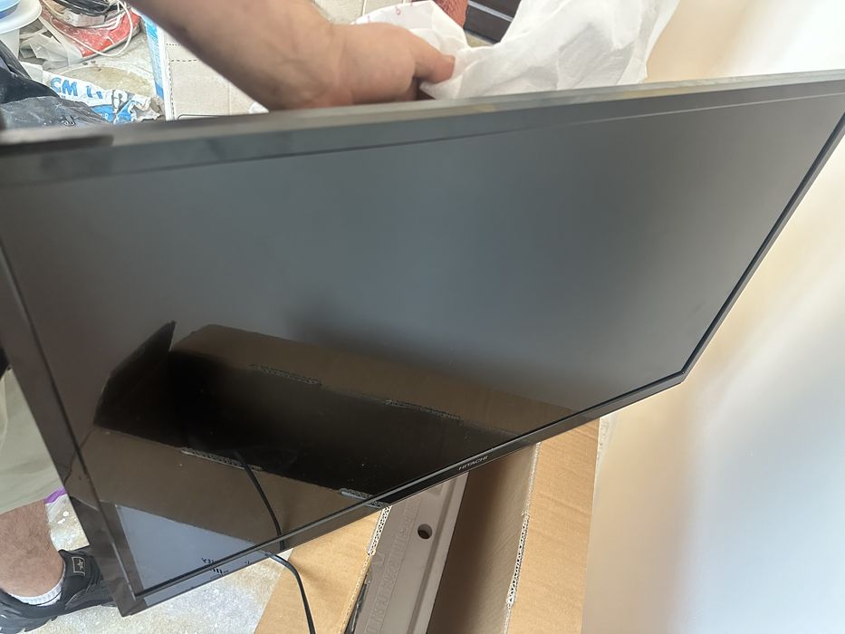 Продавам телевизор HITACHI 32 инчов