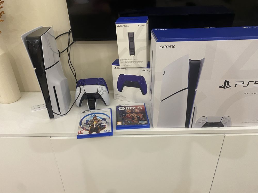 Play station 5 slim 1 tb