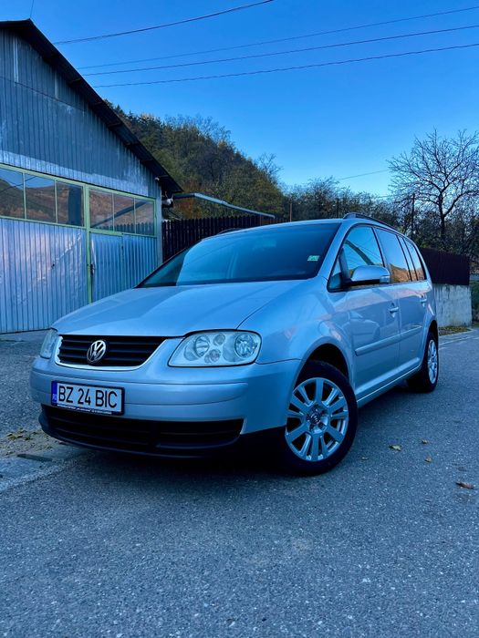 Vând Vw Turan 1.6