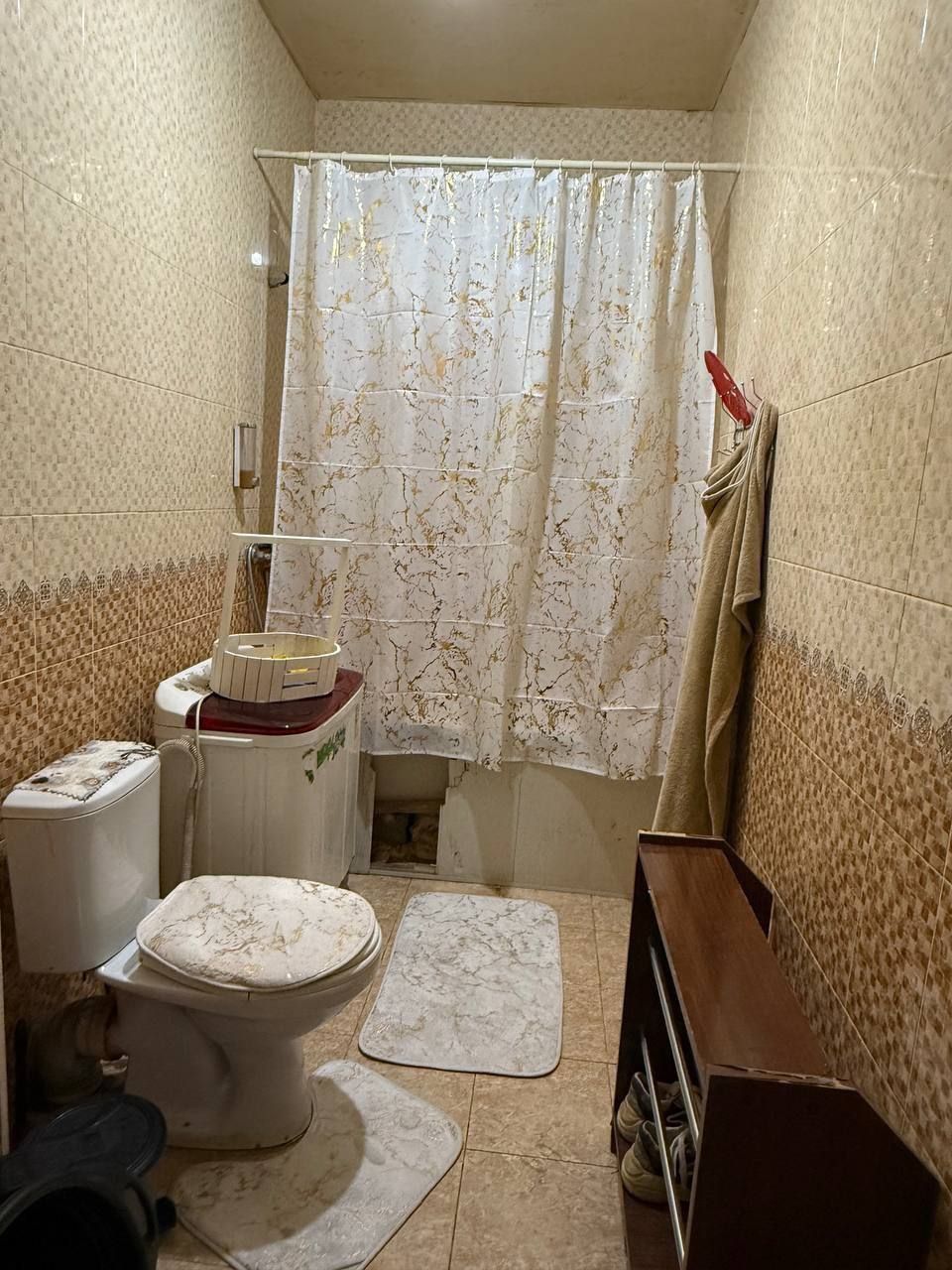 Chilonzor mirzo Ulugʻbek metro yaqini Rovdni oldida