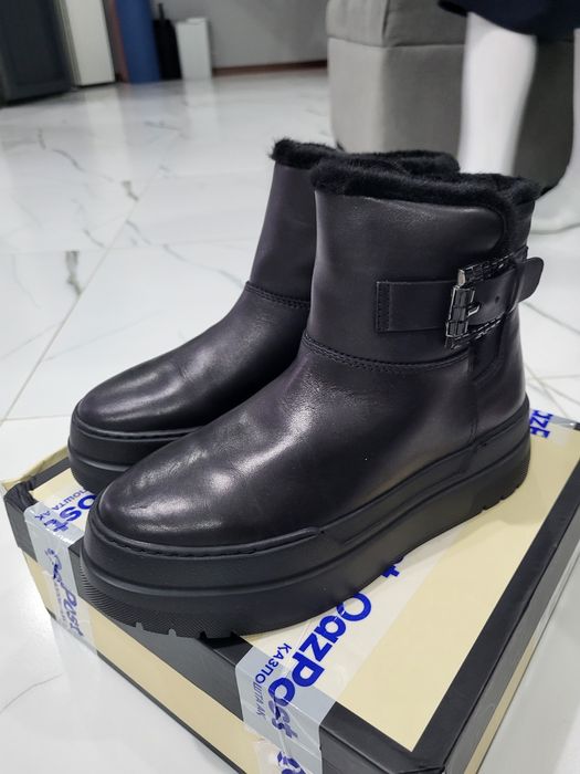 Женская кожаная обувь