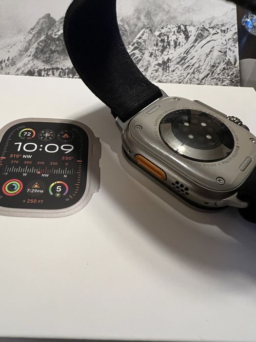 Apple watch ultra 2 49 mm Titanium Blue alpine loop