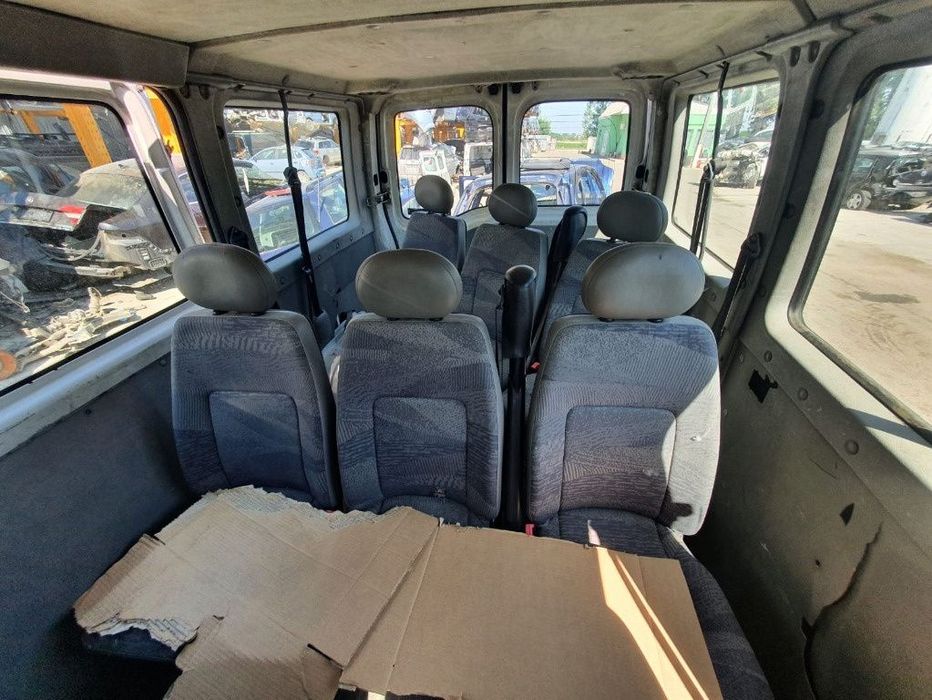 Dezmembrez Renault Master 2 motor 2.2cdi 90cp G9T dezmembrari turbina Renault trafic primastar Nissan