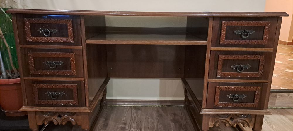 Masa de birou din lemn masiv