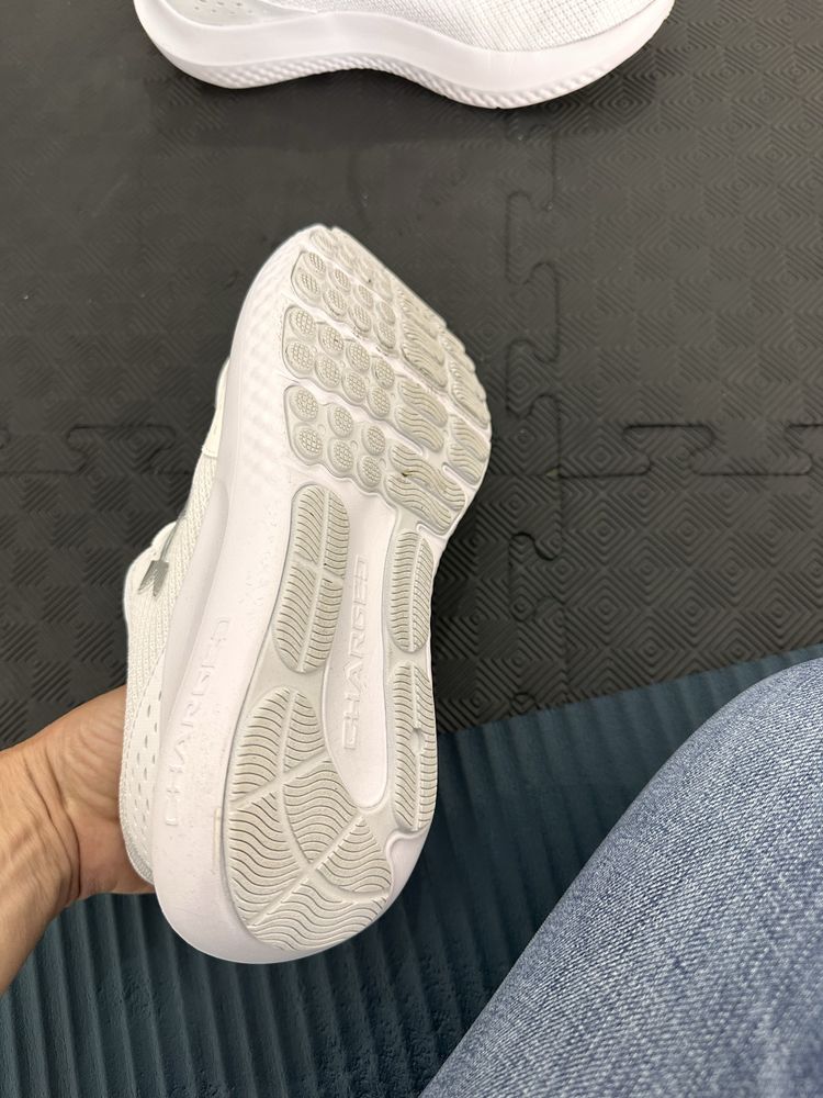 Маратонки Under Armour
