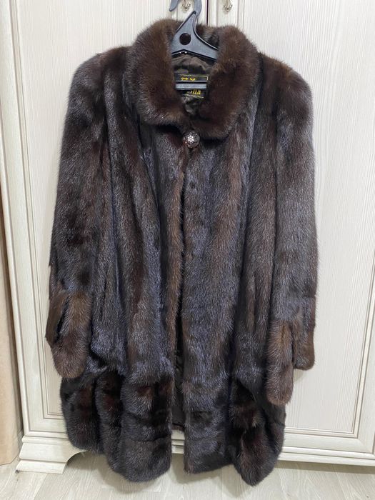 Продам норкрвые шубы в отличном состояни