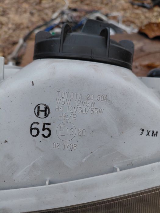 Ляв фар за Toyota Carina