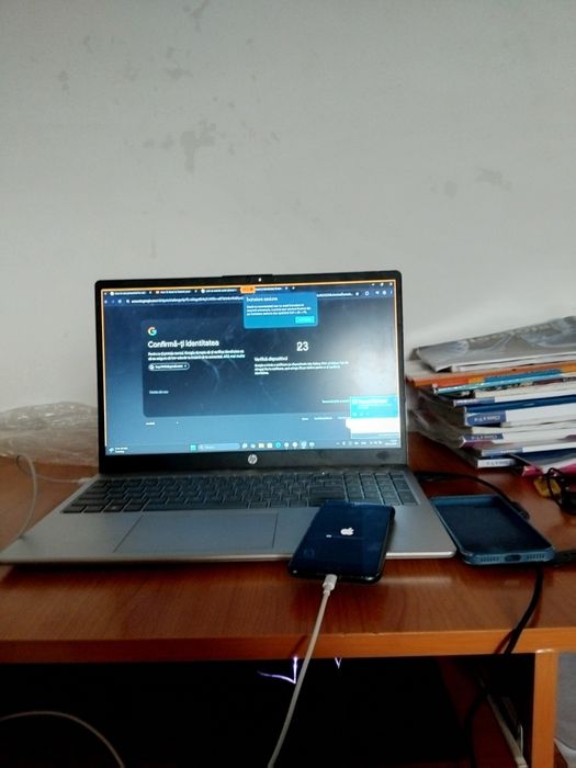 Vand iphone 7 fără sgarieturi