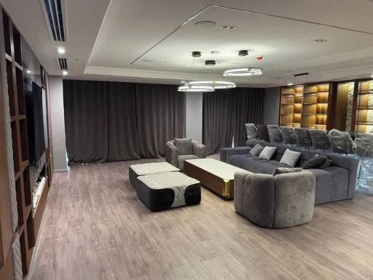 Сдается офис на Дархане, Акай Сити, 685 м² С МЕБЕЛЬЮ