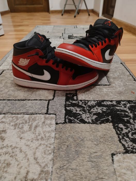 Jordan 1 mid originali