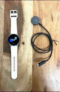 Часы Samsung watch 4