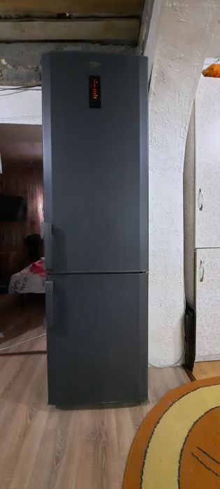 Холодильник beko