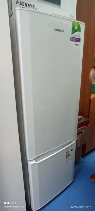 Продам холодильник