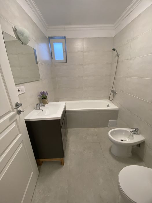 Casă de vânzare în Hlincea la 3 minute de bd. Poitiers