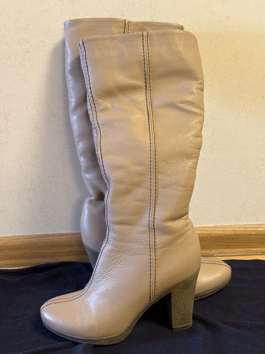 Змние сапоги на натуральном меху , телесного цвета