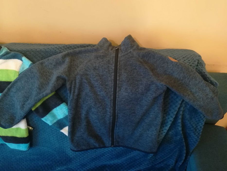 haine copii băieți 4-6ani: hanorac H&M, Lidl și C&A, cămașa Lc Waikiki