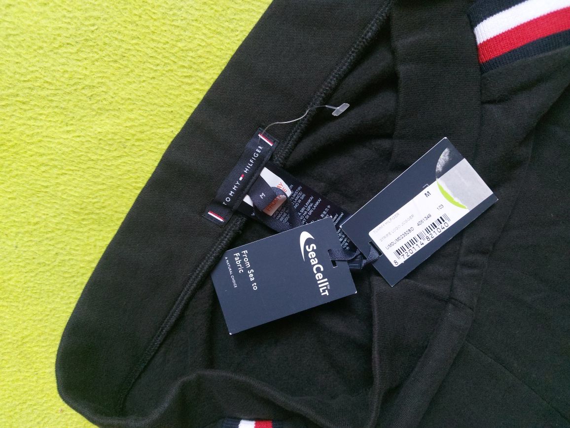 Tommy Hilfiger-M-НОВО-Оригинално