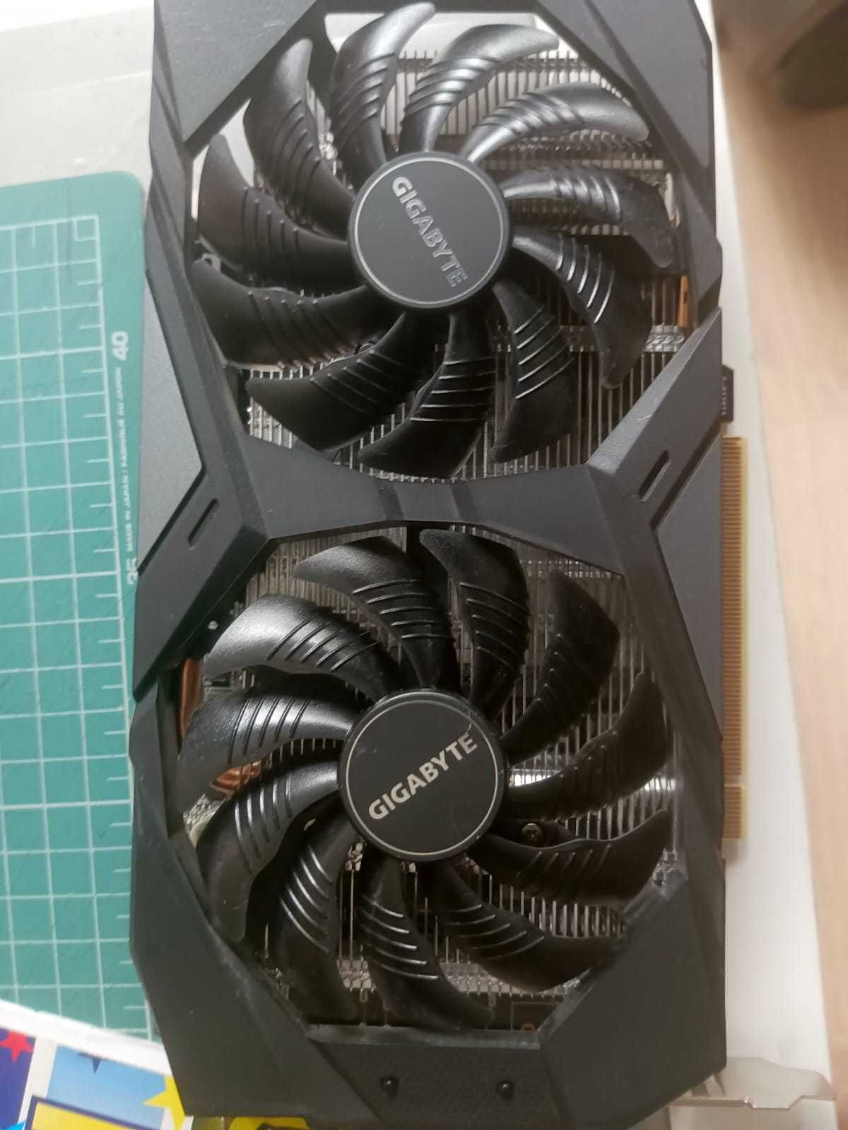 Майнинг ферма, 6 видеокарт 6 гигабайт Gigabyte