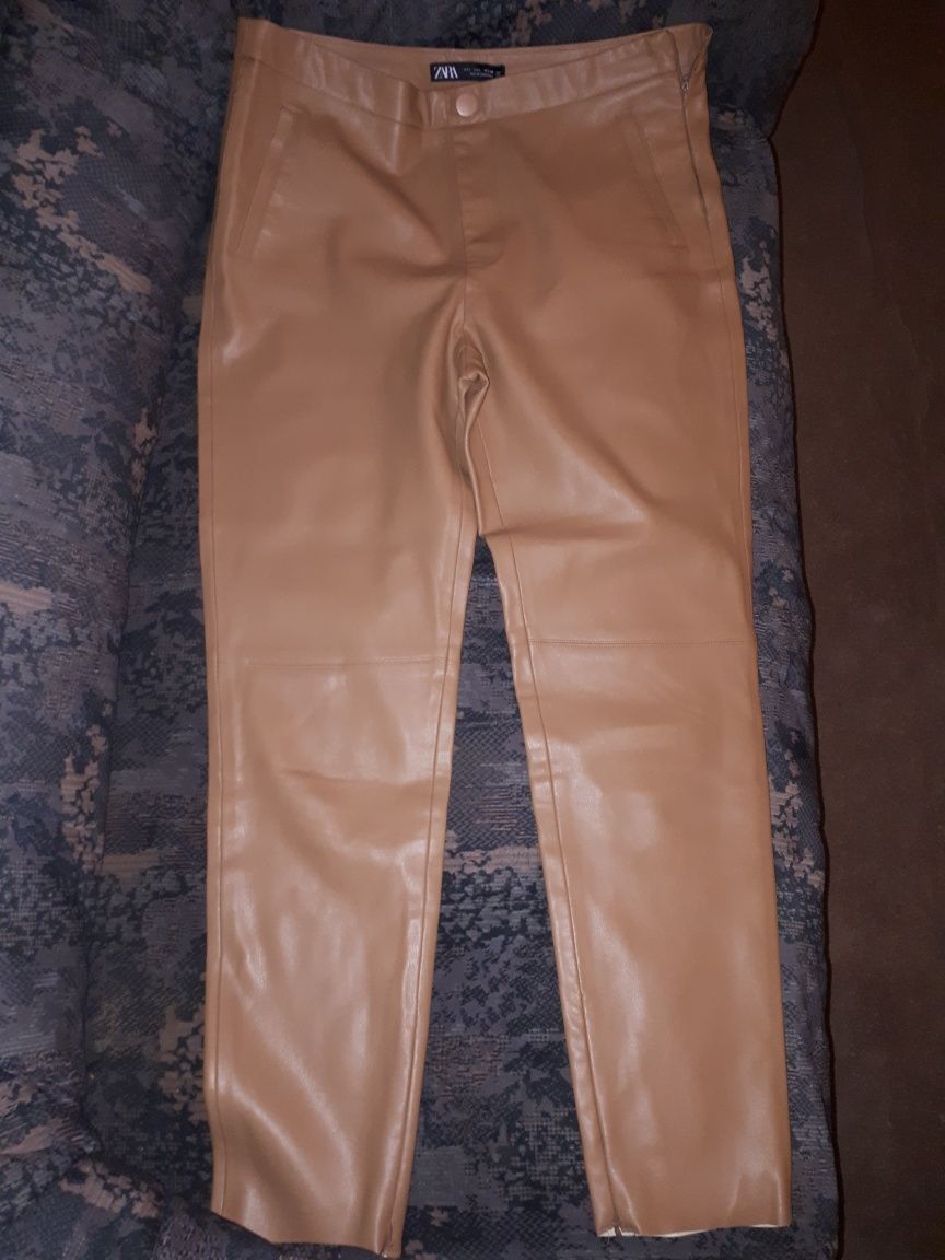 Pantaloni dama piele