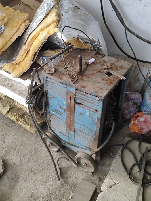 Сварочный аппарат трансформаторный, рабочий