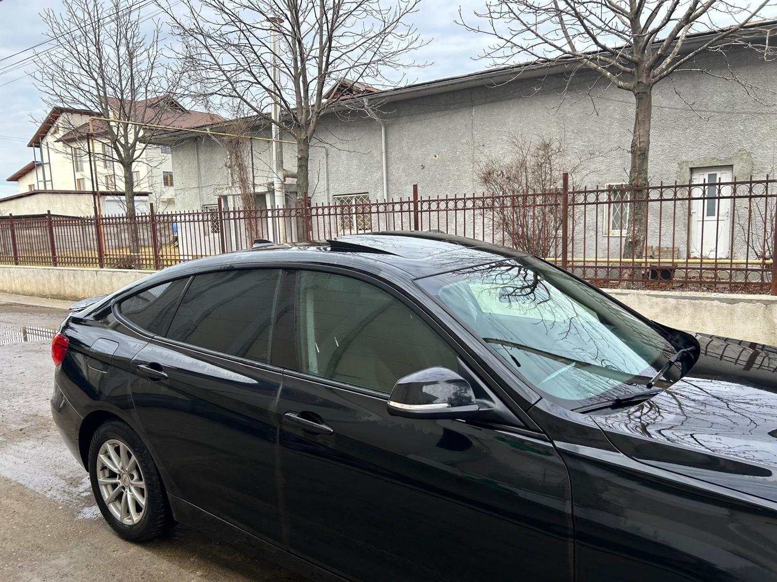 Dezmembrez bmw seria 3 Gt