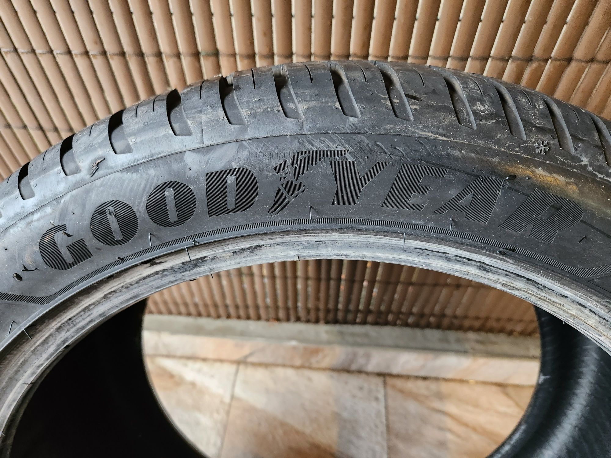 Anvelope Goodyear 315/35 R20 M+S ca noi