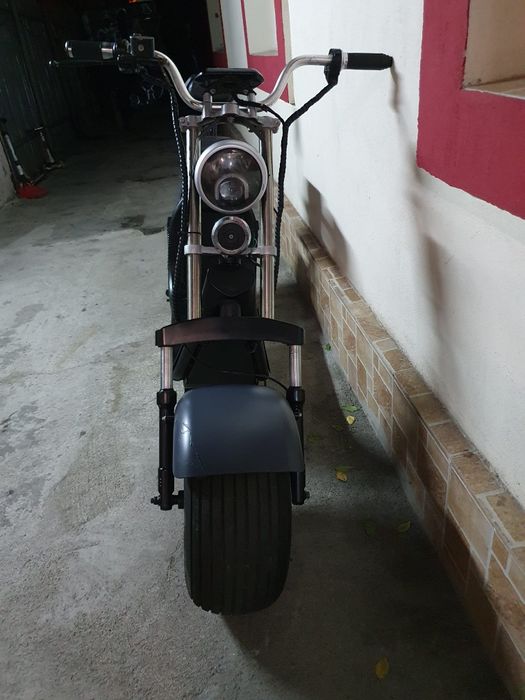 Vând scuter electric 2000w fara baterie.schimb cu ps5 sau telefon