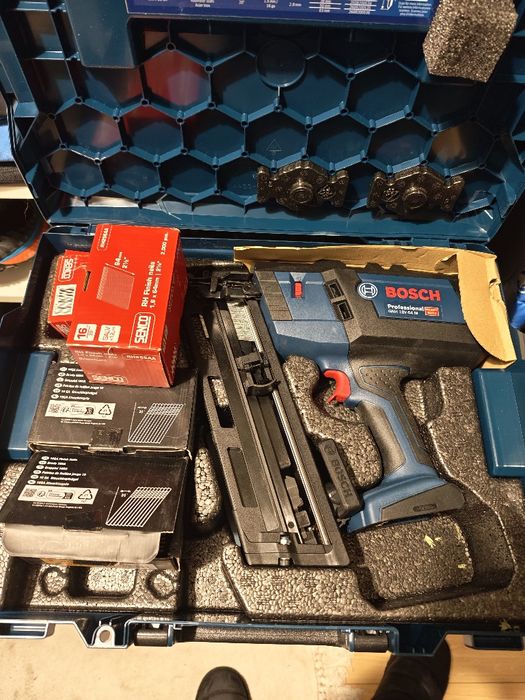 Pistol cuie Bosch GNH 18-V 64