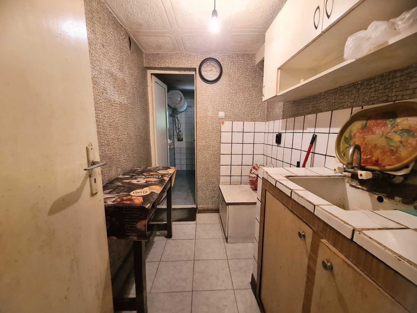 Продава Редута едностаен, за ремонт