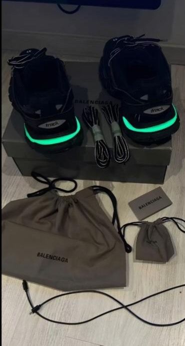 Balenciaga track