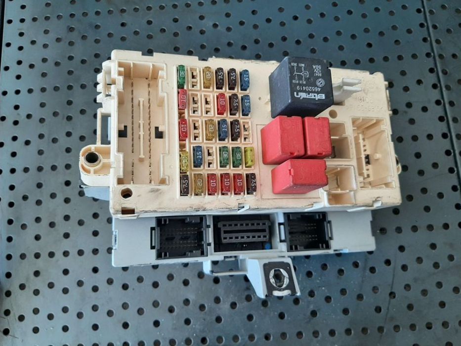 panou sigurante  si modul 1.9 jtd 192a3000 fiat stilo 192 46797600