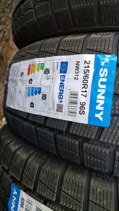 215 60 17 Sunny 4 anvelope iarna noi